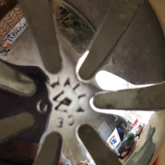 Wallace Silversmiths 1999 Silver Sleigh Bell - 29th Limited Edition Annual - Picture 6 of 11